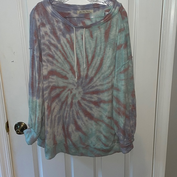Free People Sweatshirt - Picture 1 of 2